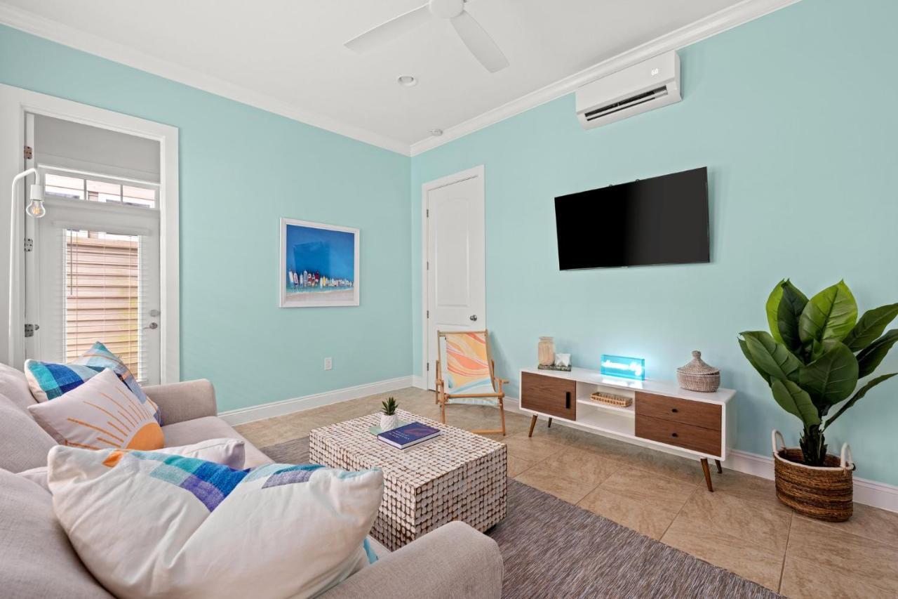 Crescent Moon Palace - A Luxury Home With Pool, Parking, Just Steps To The Beach Panama City Beach Kültér fotó