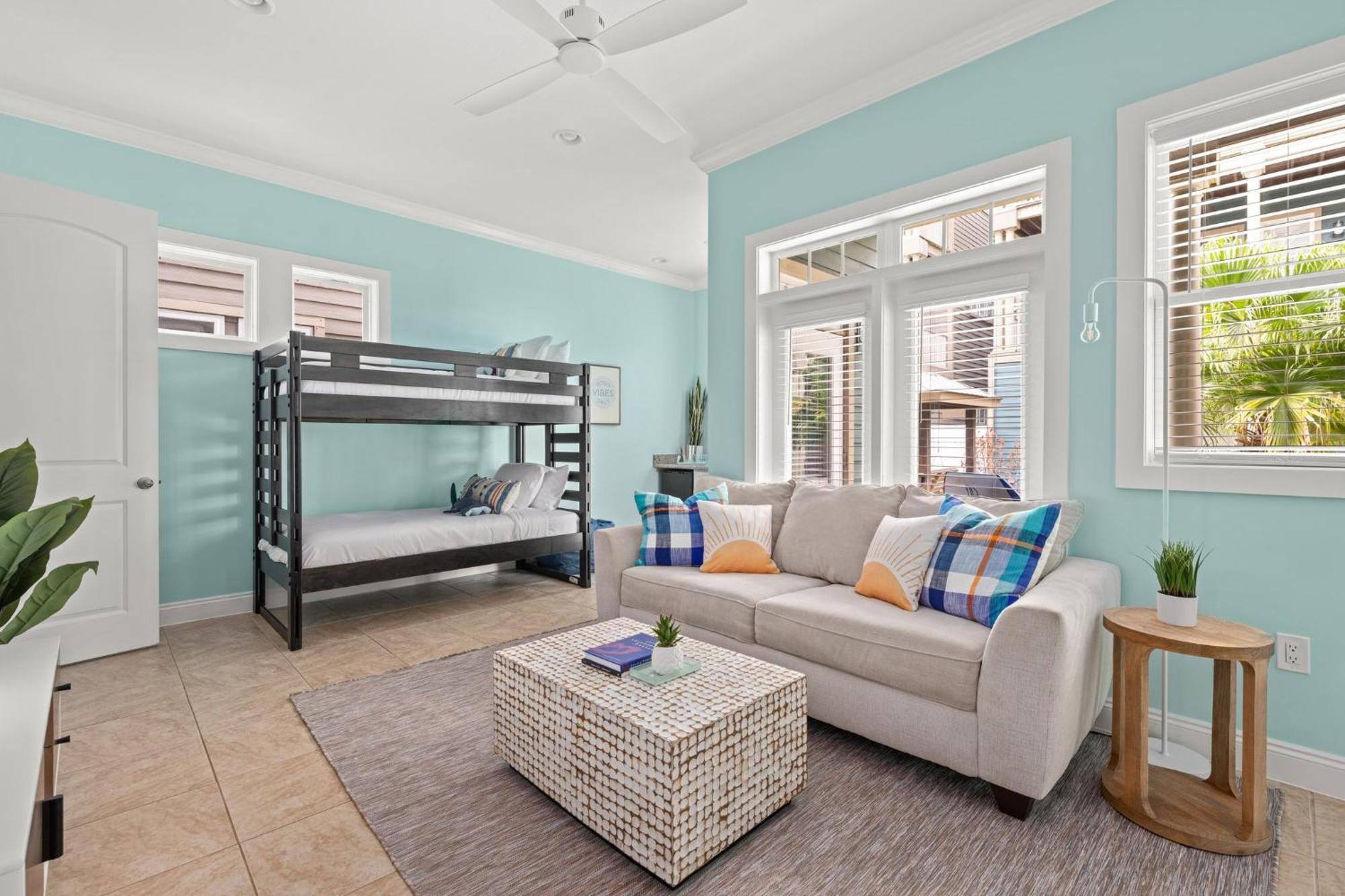 Crescent Moon Palace - A Luxury Home With Pool, Parking, Just Steps To The Beach Panama City Beach Kültér fotó