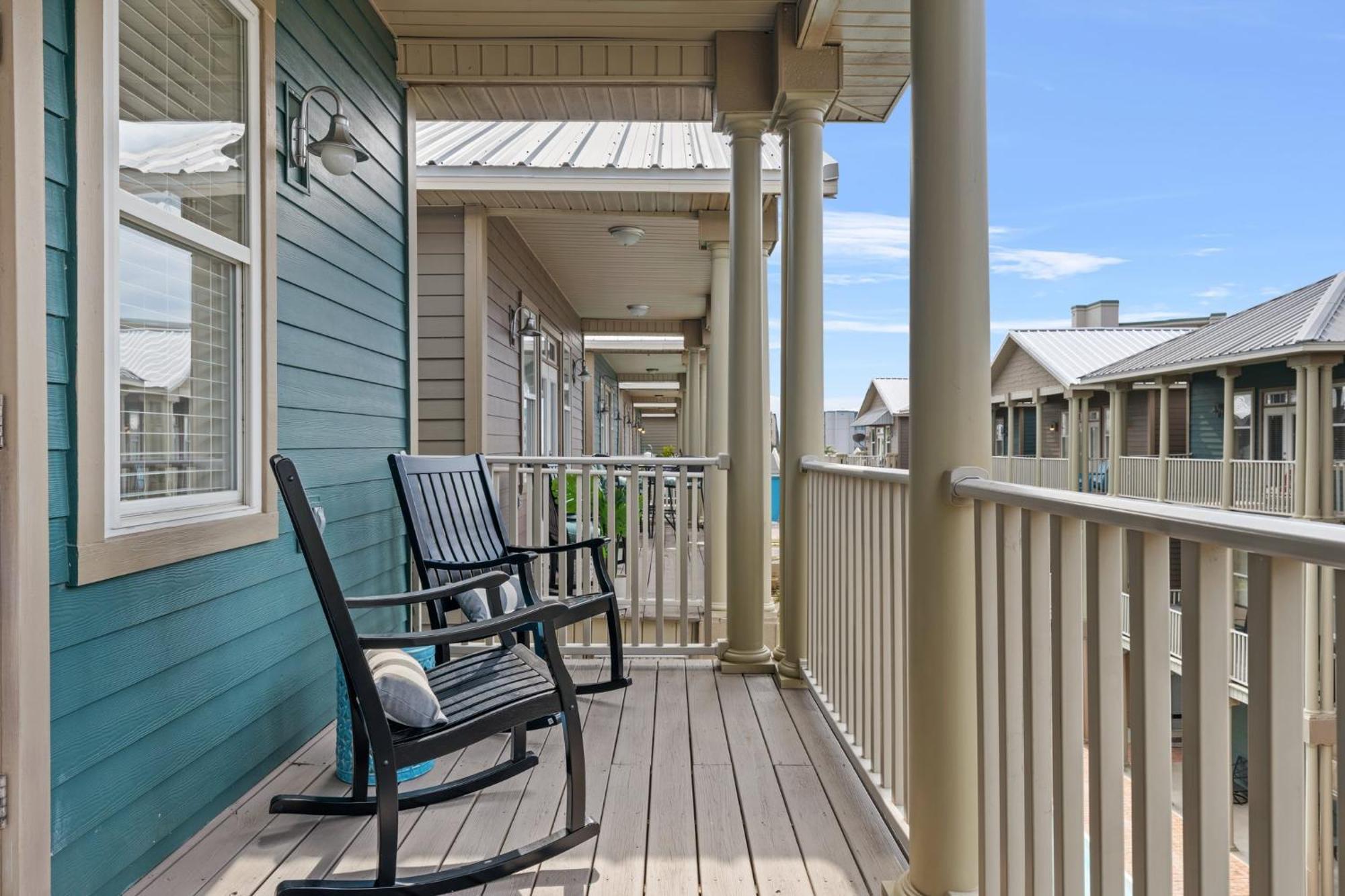 Crescent Moon Palace - A Luxury Home With Pool, Parking, Just Steps To The Beach Panama City Beach Kültér fotó